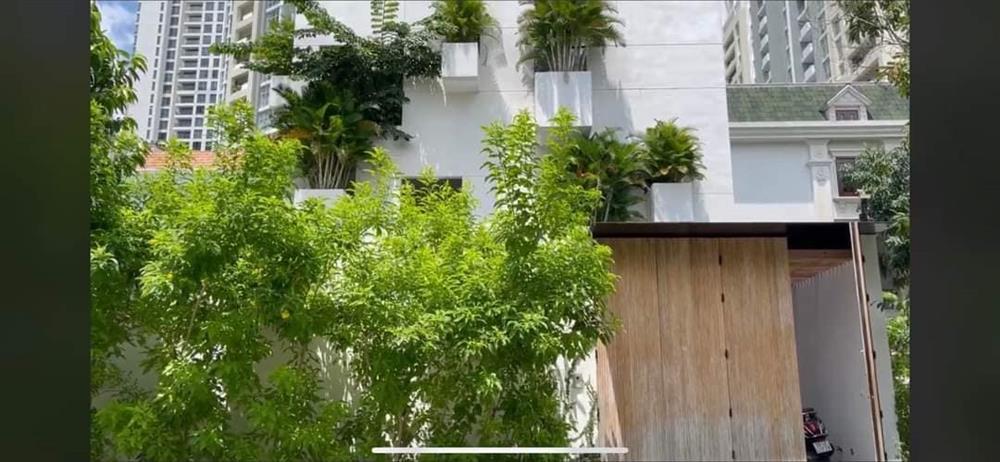 Cận cảnh biệt thự trăm tỷ anh nương tựa đưa Hiền Hồ dạo chơi-4