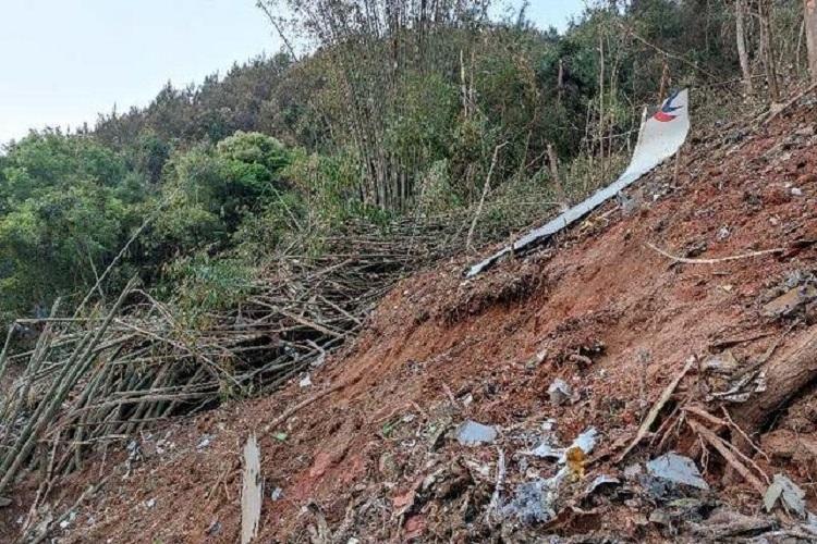 Rơi máy bay Trung Quốc: Dữ liệu radar hé lộ nhiều chi tiết bất thường-2