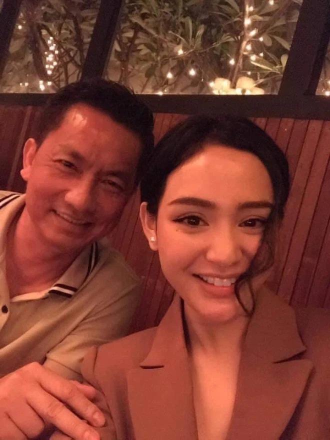 1 đêm ngủ dậy, lại thêm series ảnh của Hiền Hồ bên đại gia U60-2