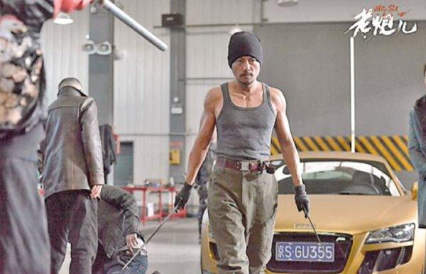 Sao Hoa ngữ cơ bắp pha ke: Có người chi cả trăm triệu để được 6 múi-13