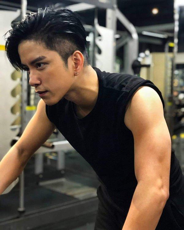 Nam diễn viên 42 tuổi mà toàn đóng vai sinh viên, tiêu chuẩn nhan sắc màn ảnh mới là đây-8