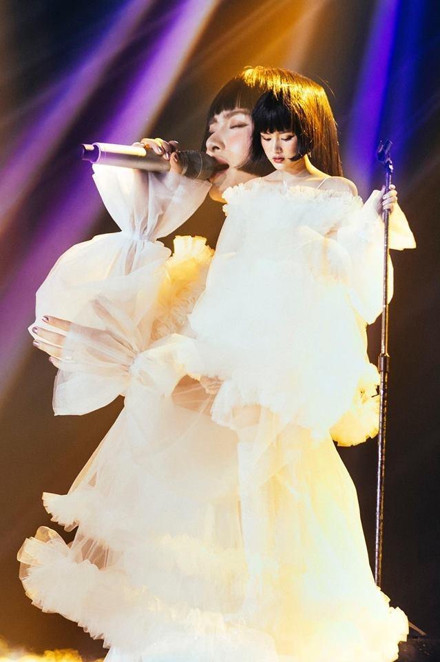 Cát-xê ngất ngưởng của Hiền Hồ, nữ hoàng cũng chẳng thể cao hơn!-6