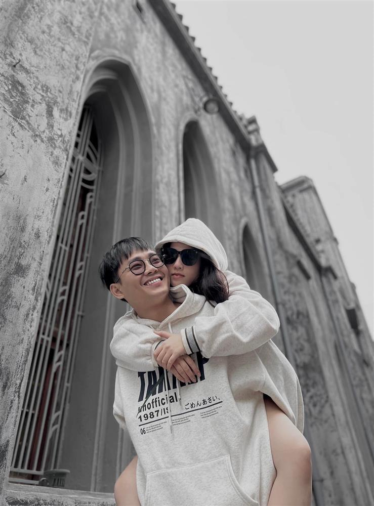 Ảnh cưới bồ cũ Quang Hải với bạn trai nổi tiếng-5