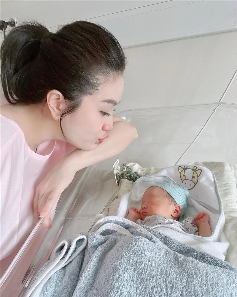 Bảo Thy ra tiêu chí tuyển bảo mẫu, dân mạng thi nhau kêu trời-6