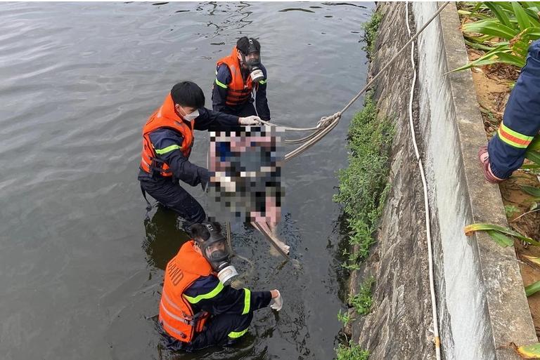 Thi thể một người đàn ông nổi trên mặt hồ trung tâm Đà Nẵng-1