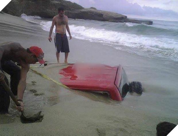 Những tai nạn xe hơi hài hước chỉ có thể là hội biết lái xe gây ra-7