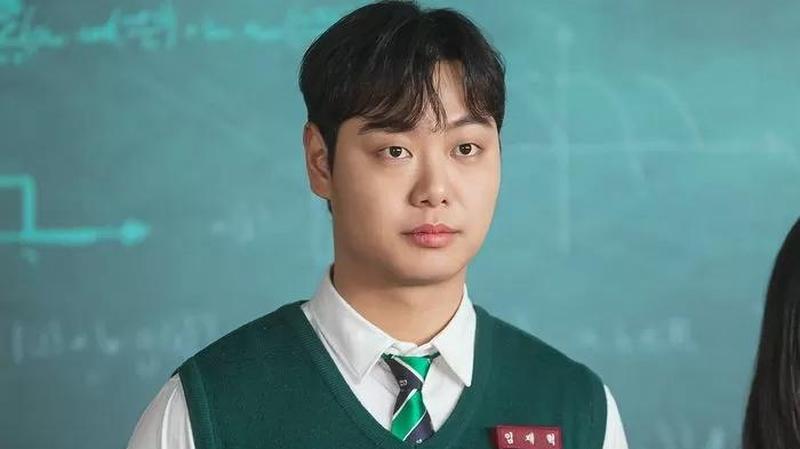 Han So Hee và những diễn viên Hàn vẫn làm bán thời gian sau khi ra mắt-4