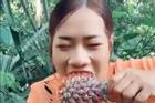 Cô gái Thái Lan gây sốc khi khẳng định phải ăn dứa cả vỏ