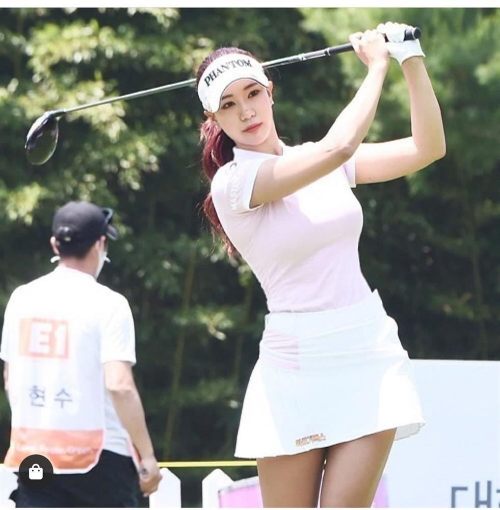 Cư dân mạng bắt trend check-in sang chảnh với gậy golf tự chế-1