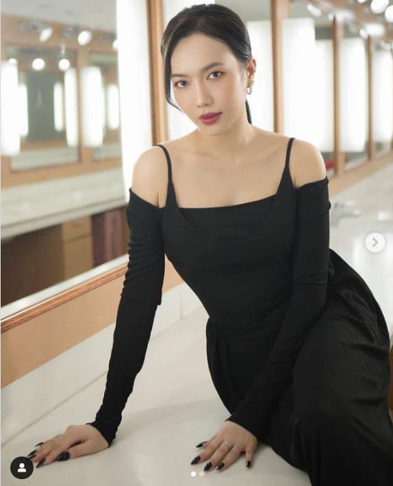 Diệu Nhi lại lộ bụng to như gái mới đẻ-2