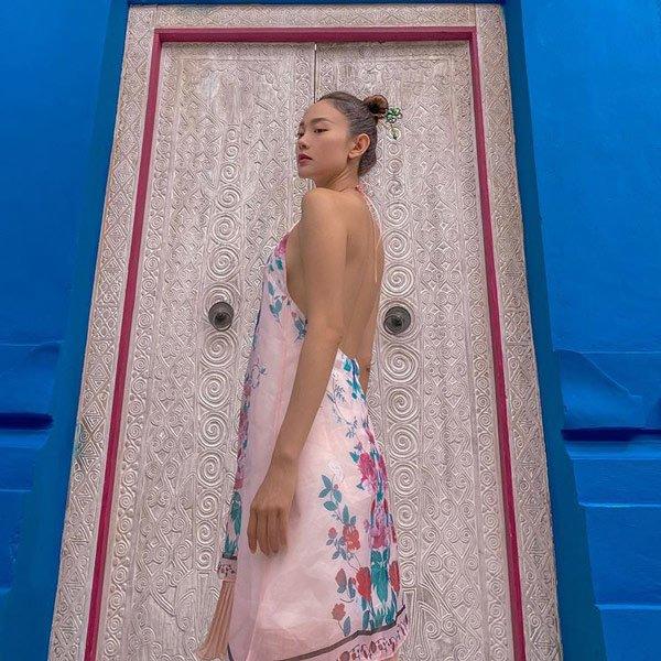 Vòng 1 Minh Hằng chỉ trực bung ra ngoài vì kiểu áo tức mắt-8