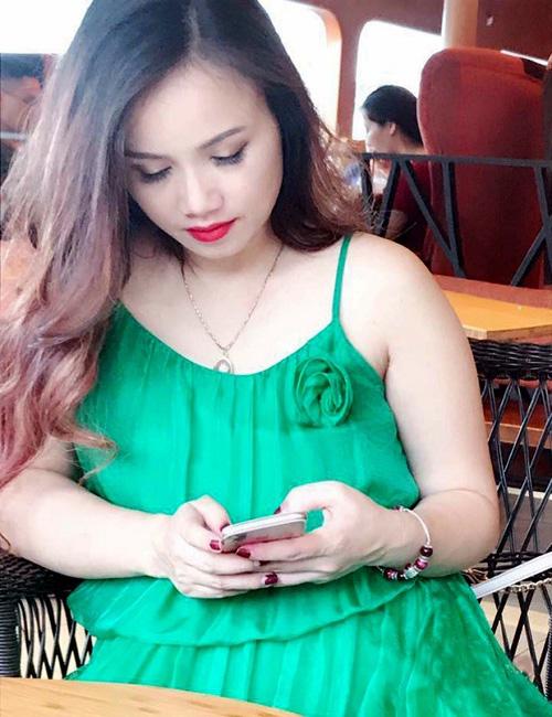 Cô Xuyến Hoàng Yến diện bikini photoshop eo ảo lòi-7