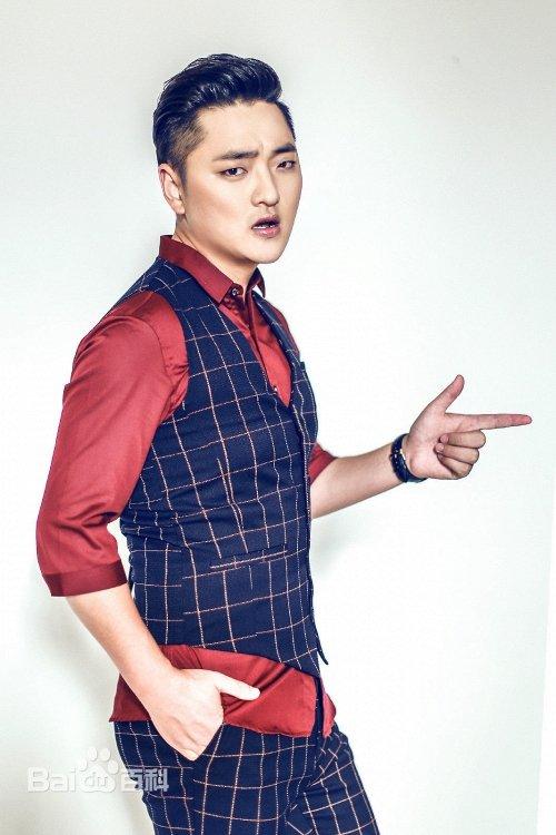 Phốt Khắc Hưng đạo nhạc vắt từ Đông sang Tây nơi nào cũng thấy-3