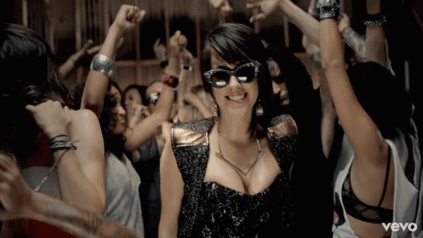 Phốt Khắc Hưng đạo nhạc vắt từ Đông sang Tây nơi nào cũng thấy-6