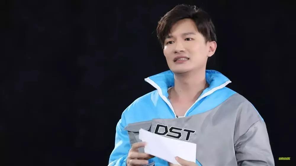 Bị Đoàn Di Băng chê bai ăn mặc, Dược sĩ Tiến dằn mặt ngược-4