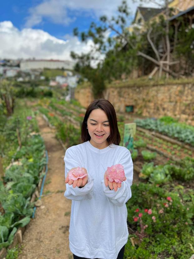 Phạm Quỳnh Anh lộ tín vật tình yêu, giấu kín thế vẫn bị dân mạng soi-2