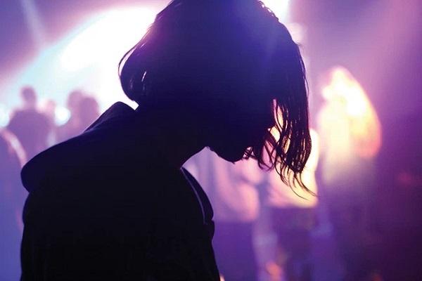 SỐC: Showbiz Việt có phiên bản nam của ca sĩ H.H?-5