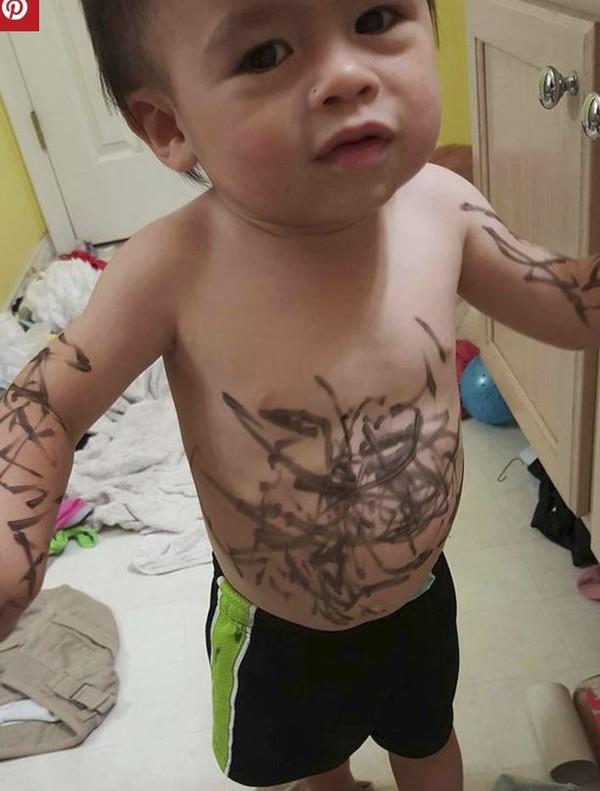 Loạt trò nghịch dại oái oăm của lũ trẻ, bố mẹ không tức điên mới lạ-6