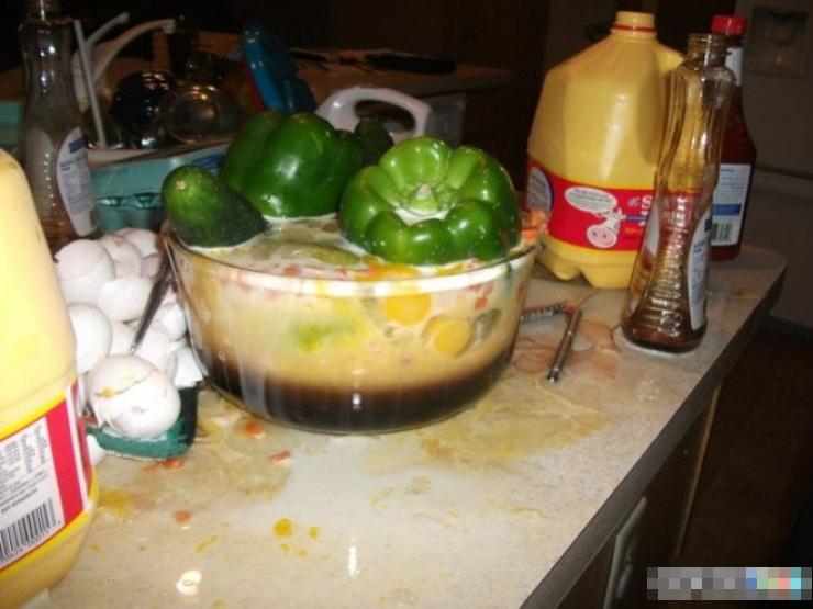 Loạt trò nghịch dại oái oăm của lũ trẻ, bố mẹ không tức điên mới lạ-9