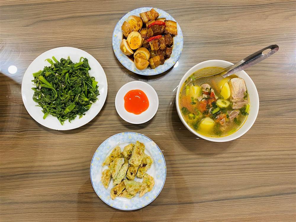 Dâu đảm khoe mâm cơm 3 người dưới 100k, nhà chồng khen hết sảy-3