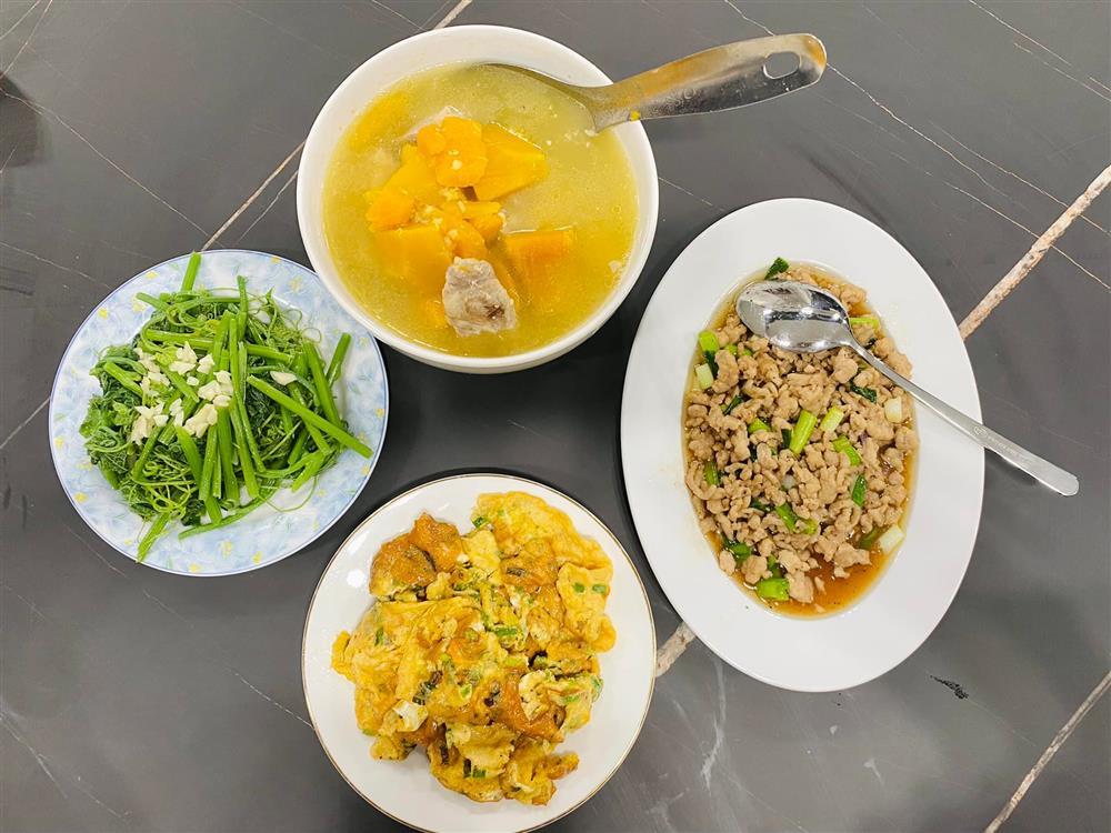 Dâu đảm khoe mâm cơm 3 người dưới 100k, nhà chồng khen hết sảy-6