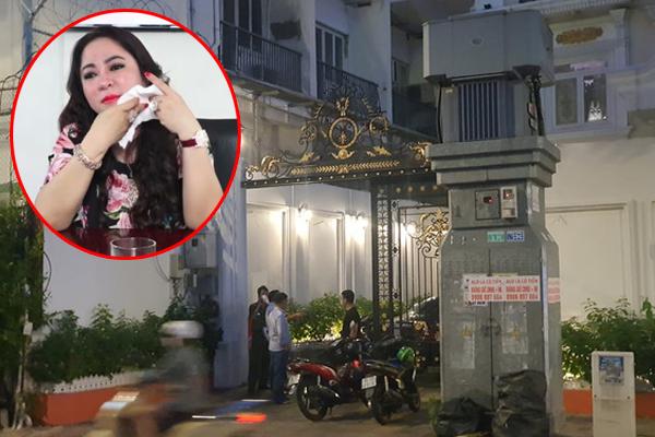 NÓNG: Hình ảnh mới nhất của bà Phương Hằng tại đồn công an-6