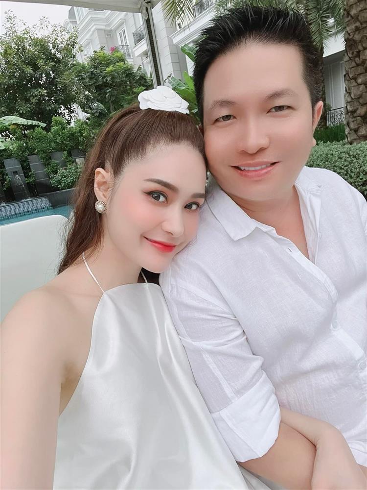 Doan Di Bang and her rich husband changed their faces and rebuilt after 11 years-1