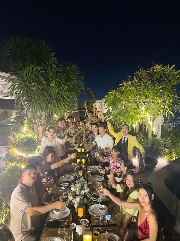 Công Vinh, Đàm Vĩnh Hưng, Vy Oanh nói gì khi bà Phương Hằng bị bắt?-4