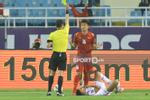 Thành Chung bị treo giò, không cùng tuyển Việt Nam đấu Nhật Bản