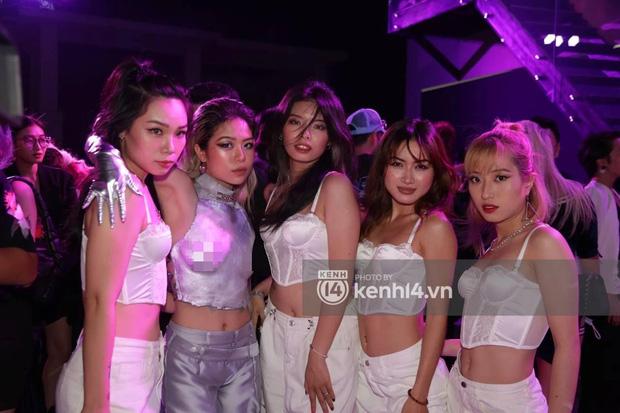 Rapper Tlinh cố tình để lộ nhũ hoa?-3