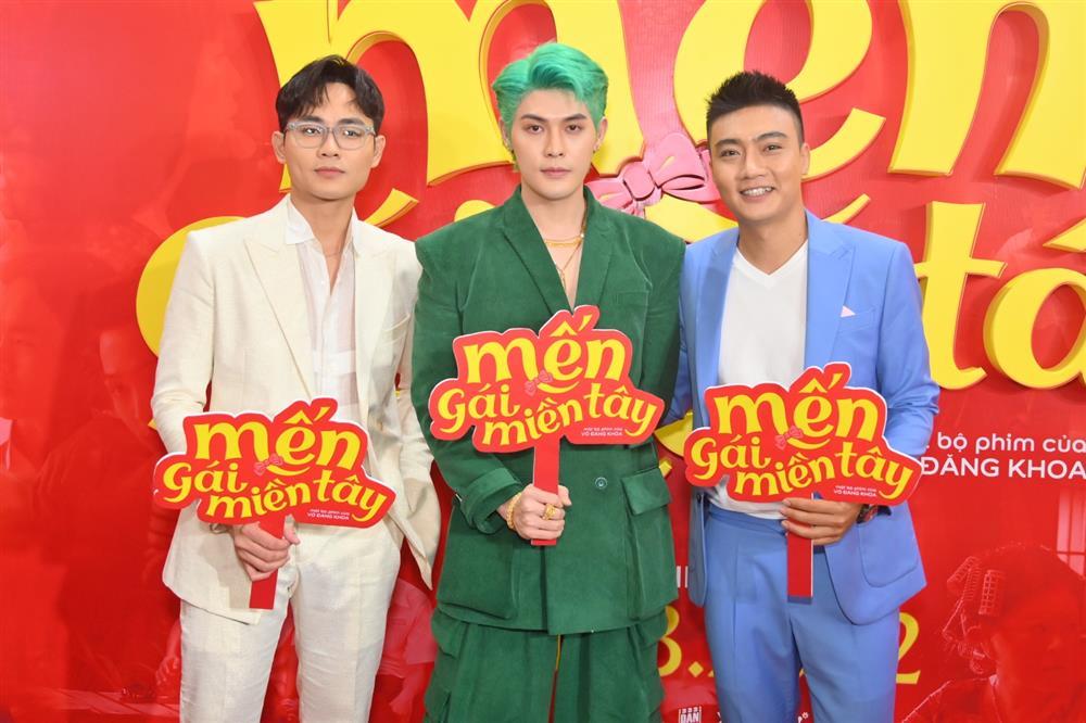 Hoài Linh tiếp tục vắng mặt, không dự ra mắt phim của cháu nuôi-4