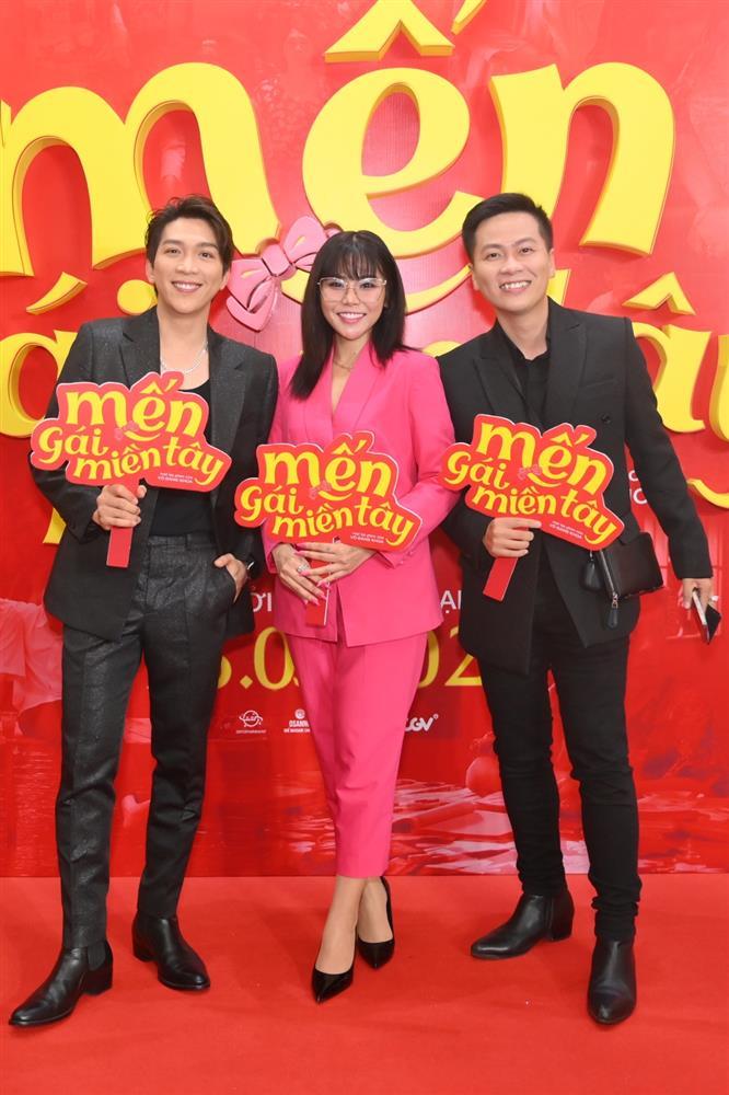 Hoài Linh tiếp tục vắng mặt, không dự ra mắt phim của cháu nuôi-11