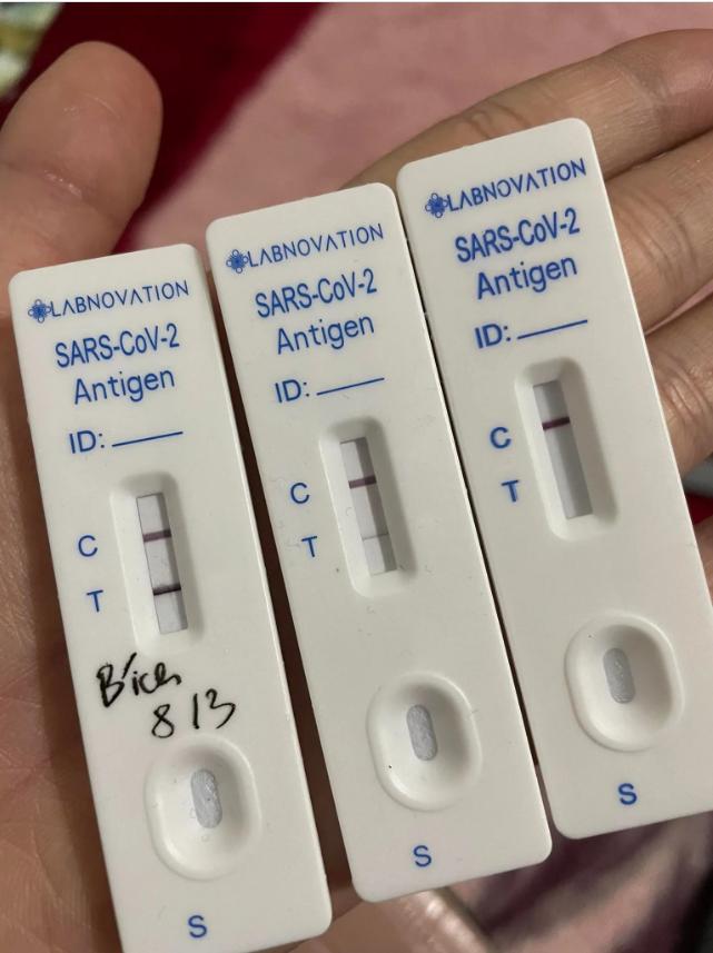 Người Hà Nội lạc vào ma trận khai báo online khi làm chứng nhận F0-1