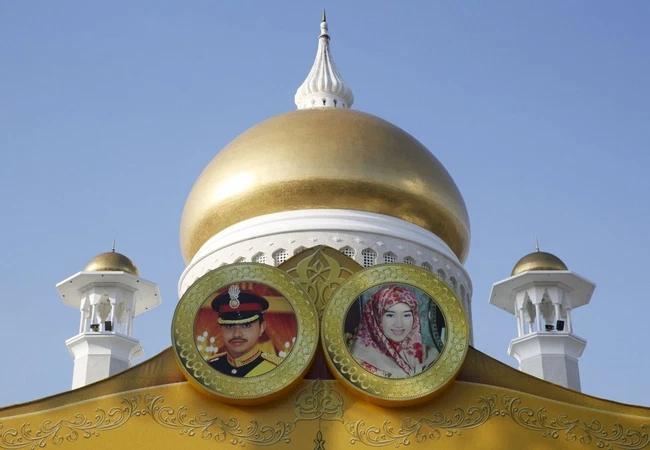 Đám cưới phủ vàng trong cung điện 1.788 phòng của Hoàng tử Brunei-2