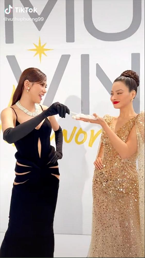 Vũ Thu Phương bưng bánh trôi đi catwalk thách thức antifan?-4