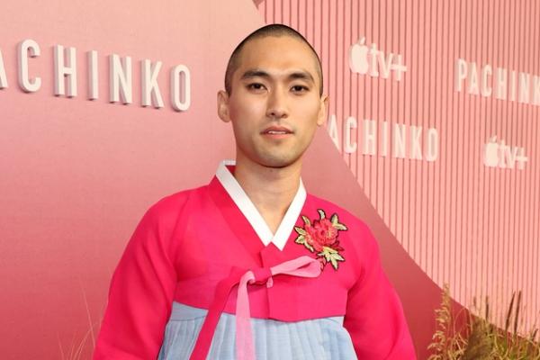 Grammy trao giải cho diễn viên từng vướng bê bối tình dục-1