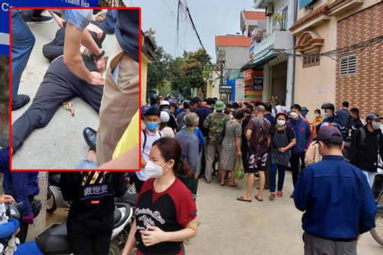 Thanh niên dùng súng nhựa để cướp tiệm vàng bị bà chủ... đạp ngã