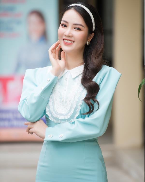 Á hậu Thụy Vân phản ứng bất ngờ khi chồng đại gia mê mẩn golf-1