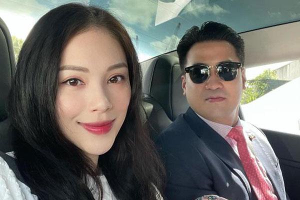 Linh Rin was criticized for her virtual life when posting pictures with Phillip Nguyen