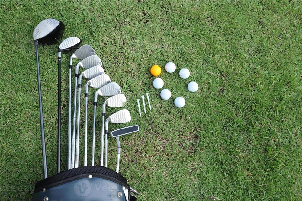 Một người cần chi bao nhiêu tiền để mua trọn bộ chơi golf quý tộc?-4