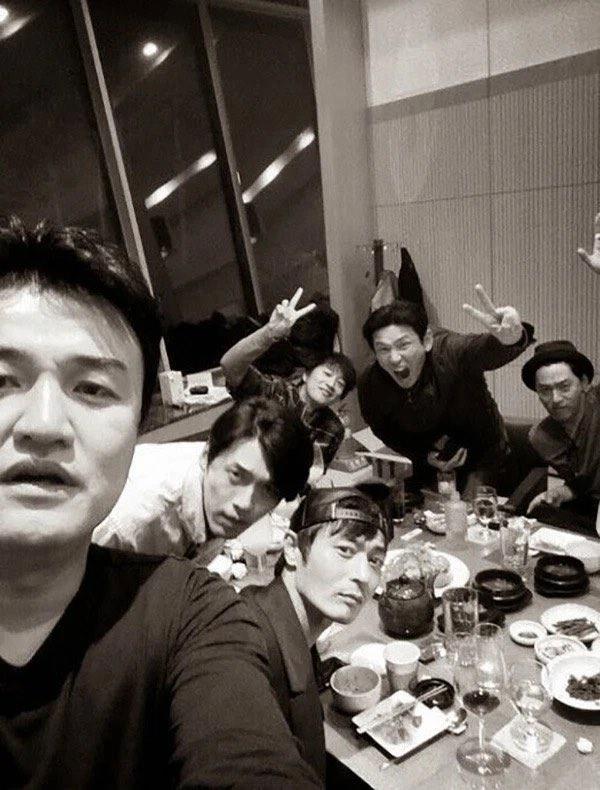 Hyun Bin's close friends are better than Song Joong Ki's brothers?-2