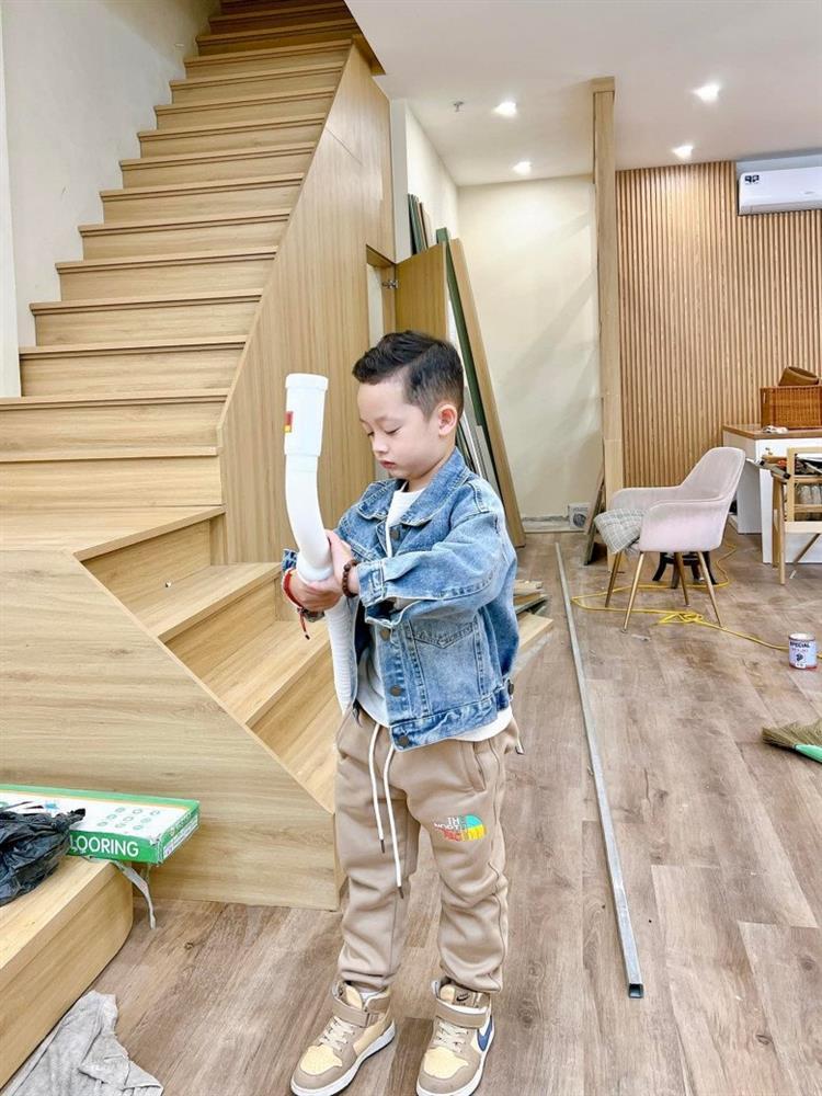 Ly Kute khoe loạt ảnh chưa từng công bố về con trai 6 tuổi-4