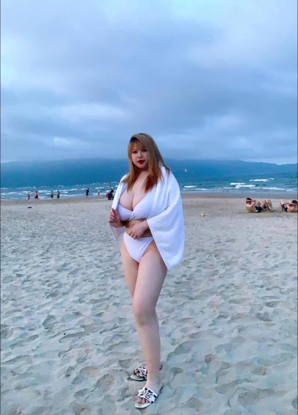 Hot girl ngực khủng lộ ảnh giường chiếu, nhìn bộ loa ai cũng sốc-3