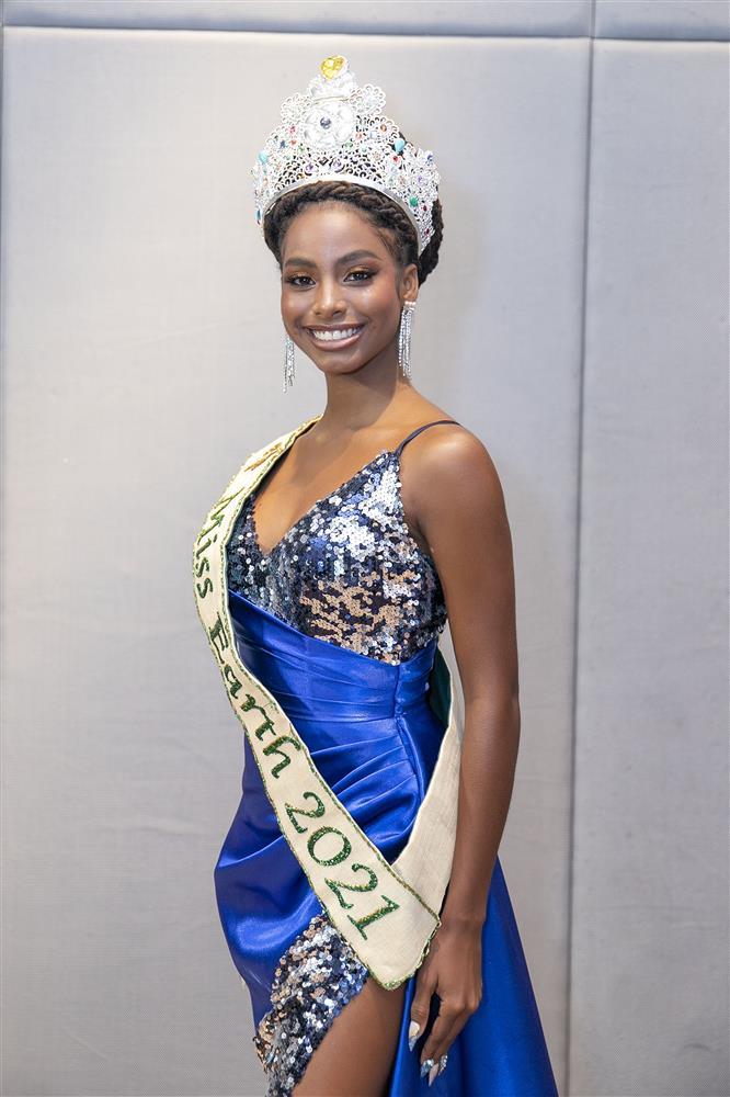 5 nữ hoàng sắc đẹp 2021: Nhan sắc Thùy Tiên đội sổ?-14