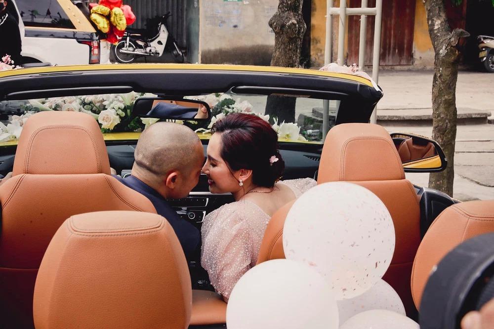 Danh tính đại gia buôn lợn mở tiệc kỷ niệm ngày cưới khủng-4