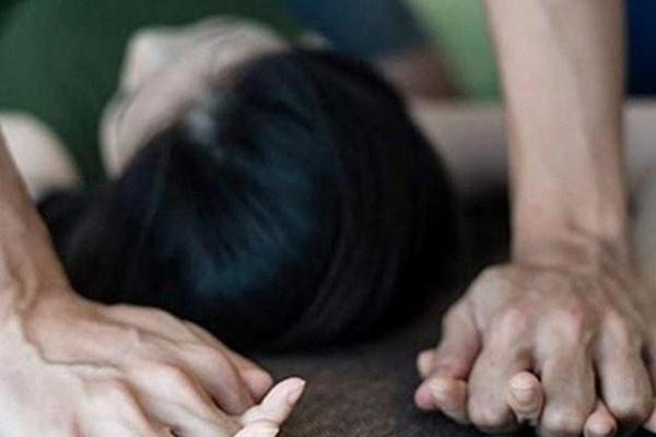 Hoa khôi tố Chủ tịch bệnh viện cưỡng dâm: Công an vẫn đang điều tra-2