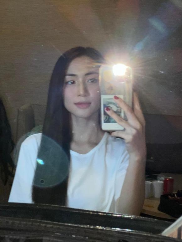 Hòa Minzy gây sốt khi khoe ảnh qua camera thường-1