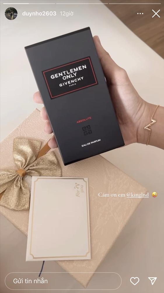 Vừa chia tay đại gia tiền ảo, Linh Ngọc Đàm tặng quà bạn trai cũ-1