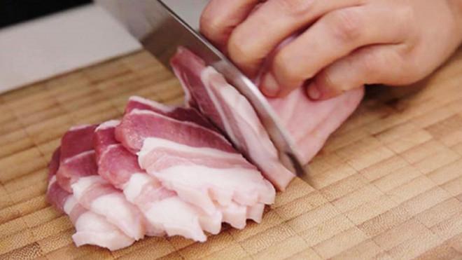 Thêm thứ này bảo đảm thịt kho nhanh mềm tan, tiết kiệm ối thời gian-1