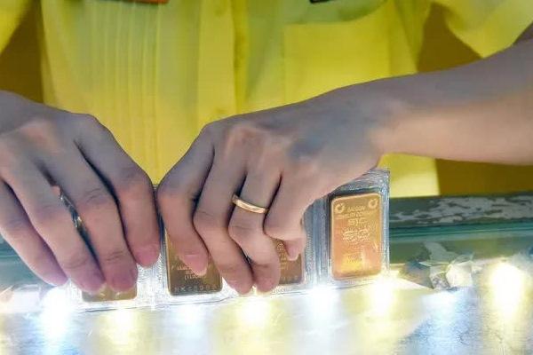 Giá vàng vượt mốc 71 triệu đồng/lượng-2